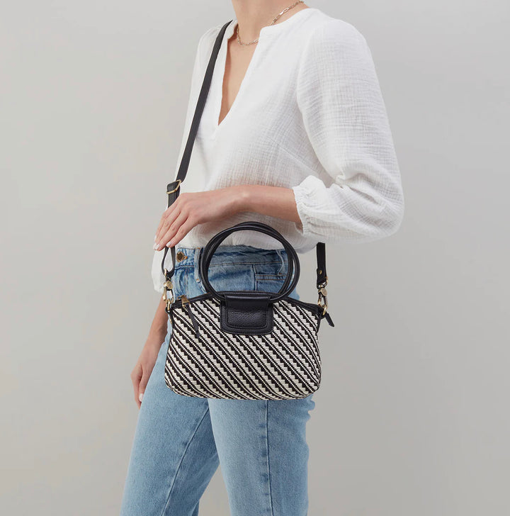 Hobo: Sheila Zip Crossbody in Black & White Woven