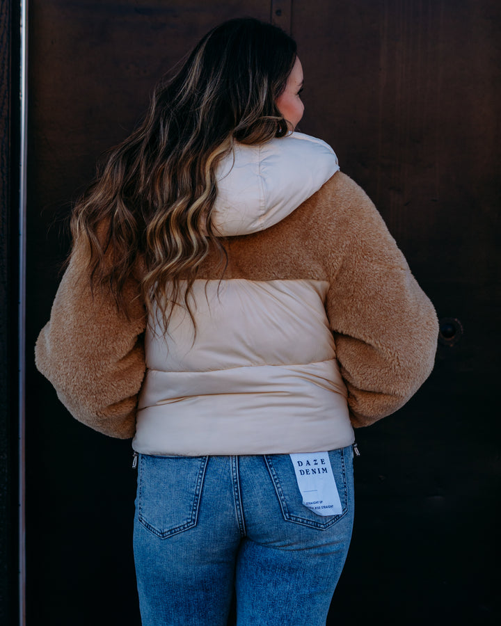 Ugg: W Mkay Uggbraid Puffer Jacket in Cream/Sand (1171466)