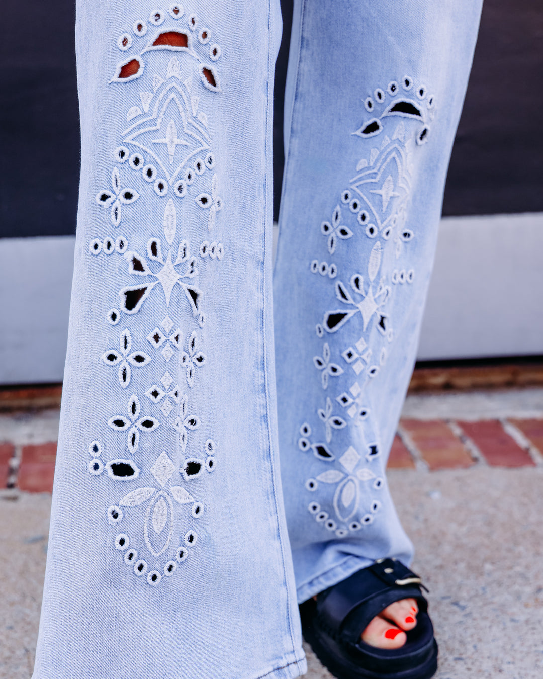 Dear John: Fiona Wide Leg Jeans in Crystal Chalk Emb. (DPM55A373CHK-25)