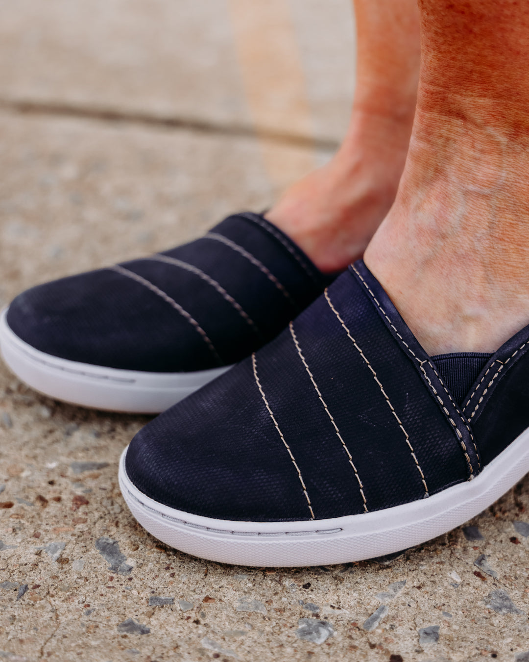 Clarks: Nalle Violet Navy Leather