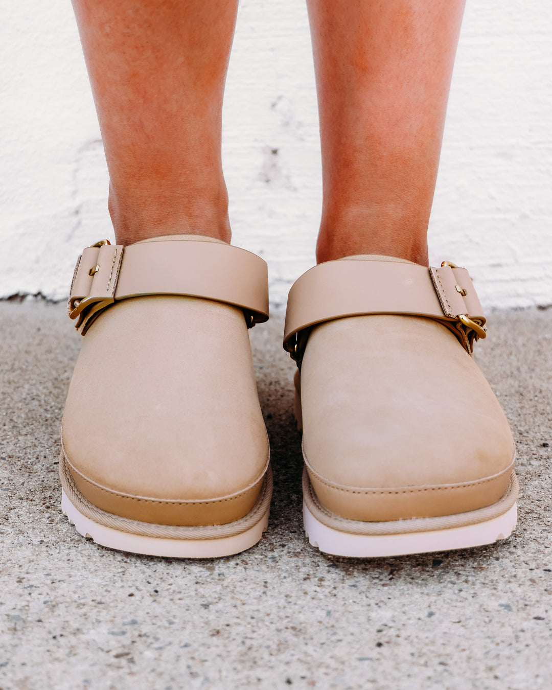 UGG: W Goldenstar Villa Clog in Mustard Seed (1169590)