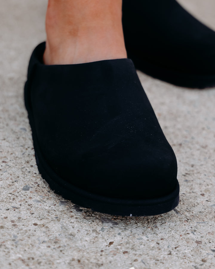 UGG: W Otzo Clog in Black (1181130)