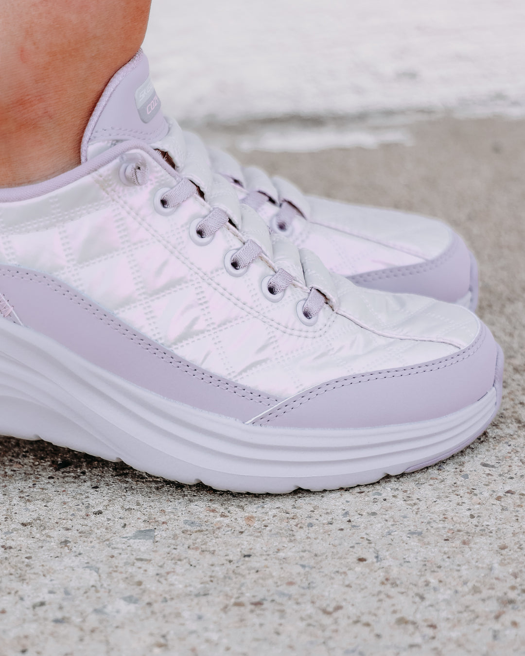 Skechers: Contour Foam-Shining Pearl in TPE