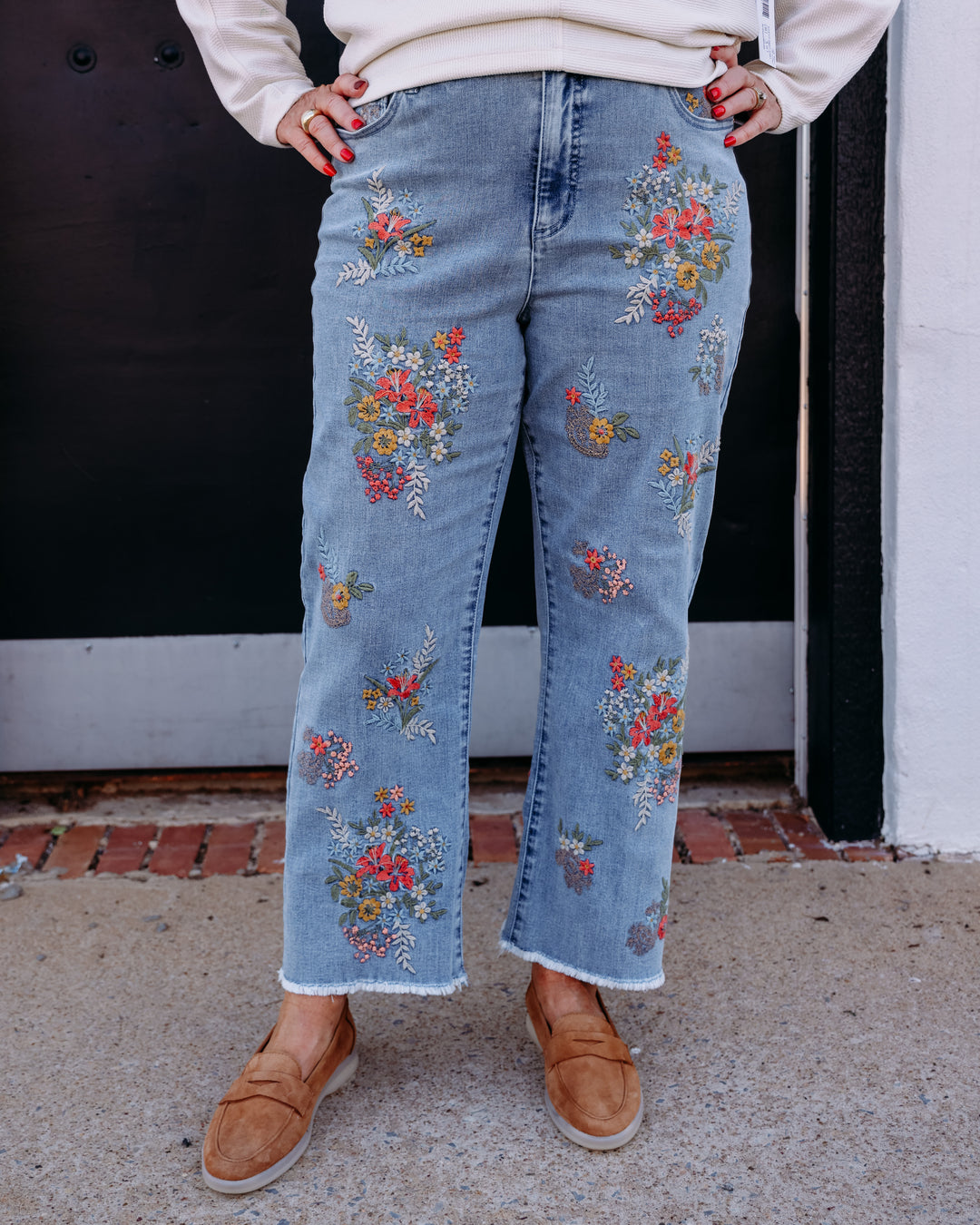 John Mark: Woven Embroidered Flare Leg 5 Pocket Jean J26661PM