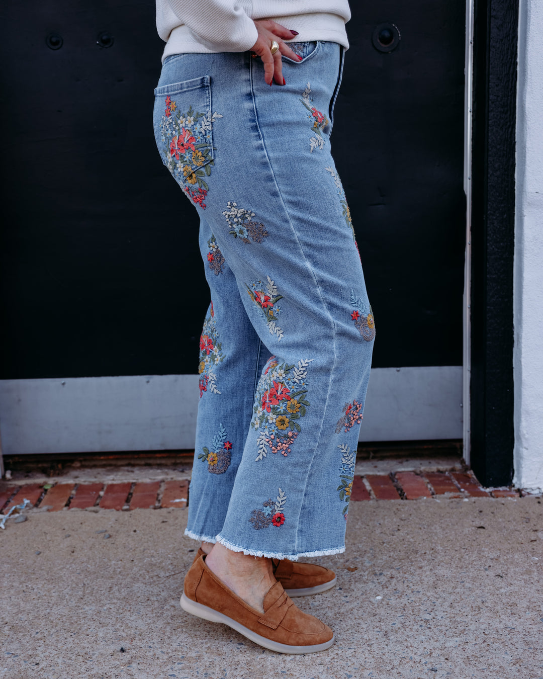 John Mark: Woven Embroidered Flare Leg 5 Pocket Jean J26661PM