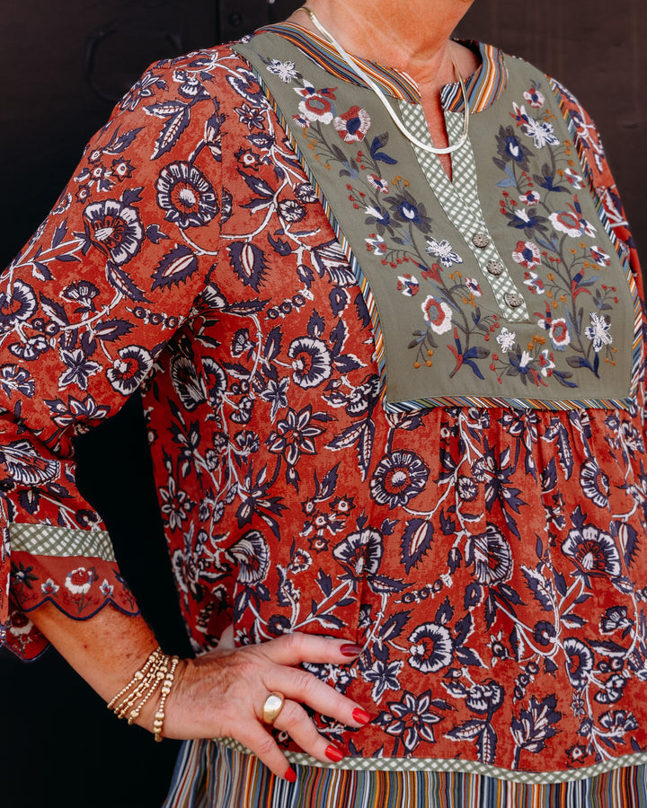 John Mark: Woven Mix Print 3/4 Cinch Sleev Split Neck Tunic Details in Flrmlt (J36835TM)