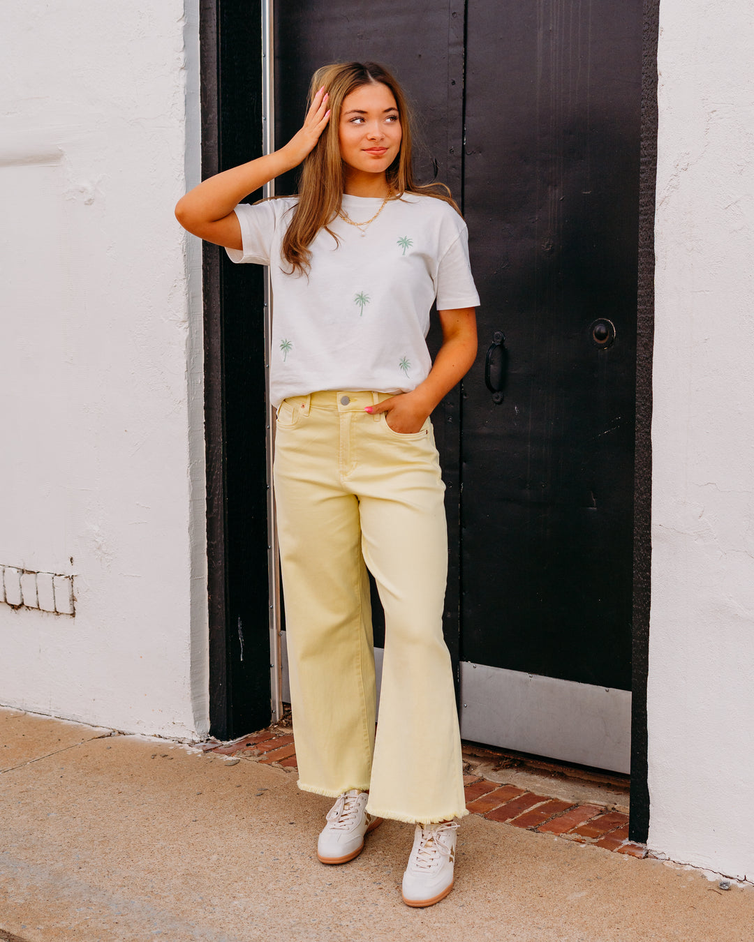 Z Supply: Palms Boyfriend Tee in Sea Salt