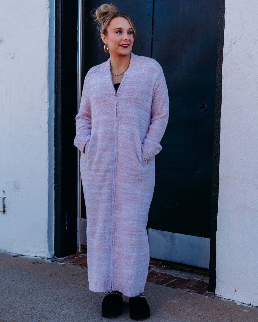 Barefoot Dreams: CozyChic Full Zip V-neck Lounger in Heathered Dusty Rose / White