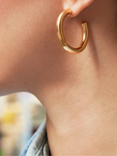 BaubleBar: Dalilah Large Earrings in Gold (84469)