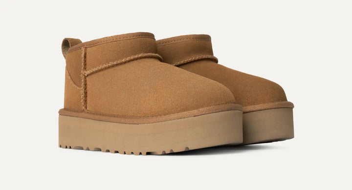 UGG: Kids Classic Ultra Mini Platform in Chestnut