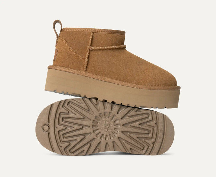 UGG: Kids Classic Ultra Mini Platform in Chestnut