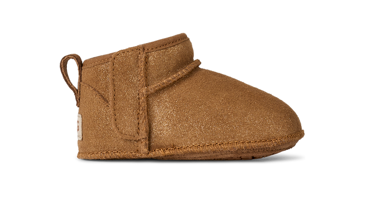 UGG: Infant Classic Ultra Mini in Chestnut