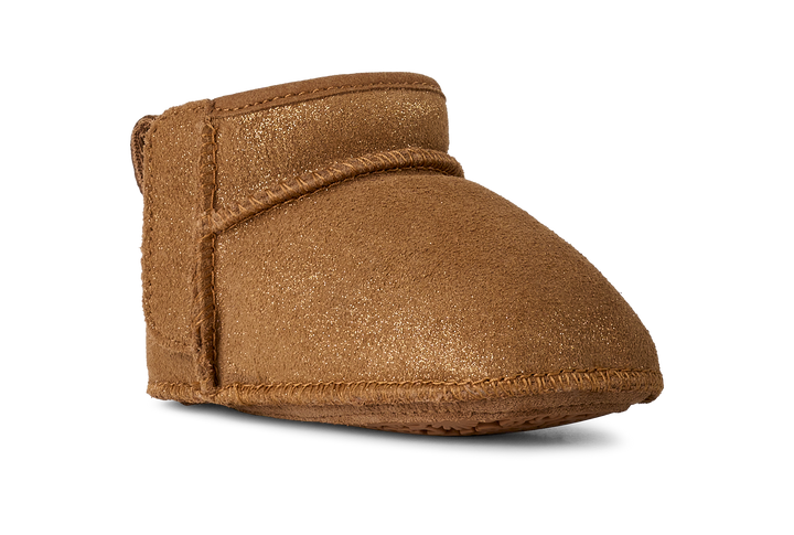 UGG: Infant Classic Ultra Mini in Chestnut