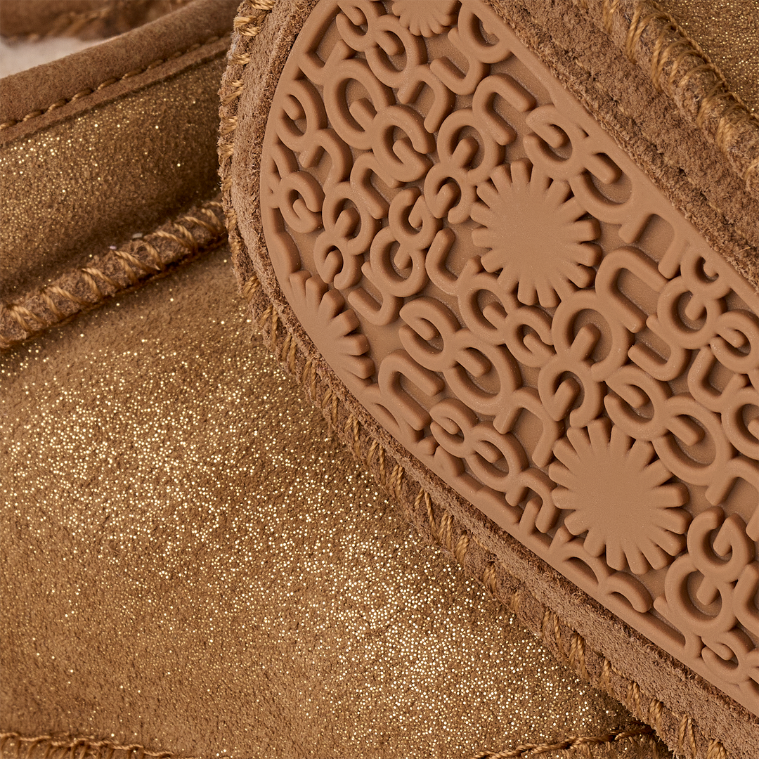 UGG: Infant Classic Ultra Mini in Chestnut