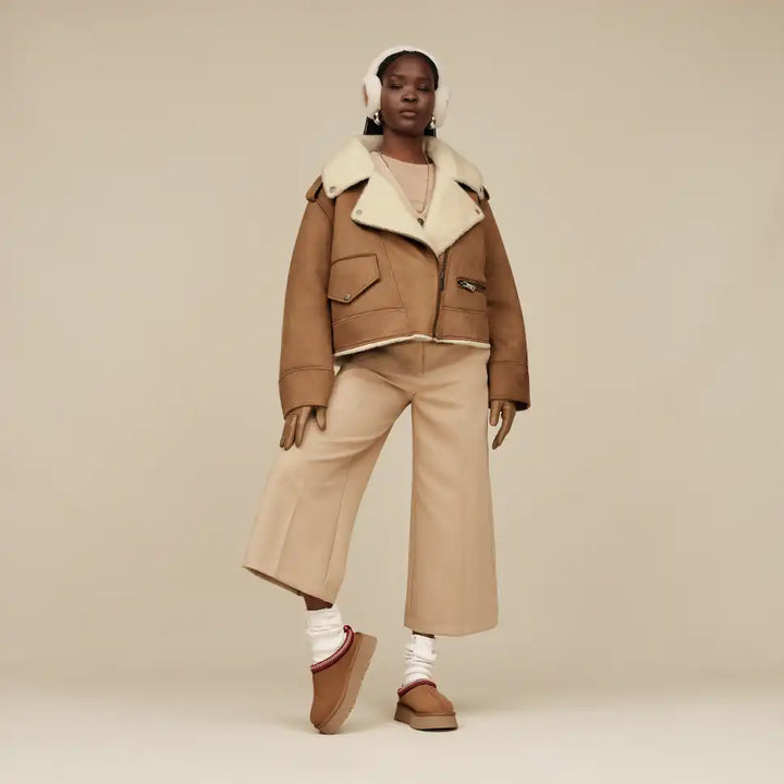 UGG: (New Style #) Tazz Platform Slipper in Chestnut