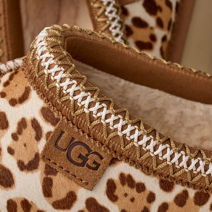 Ugg: Tazz Plains in Felicity Leopard Jasmine (1177890)