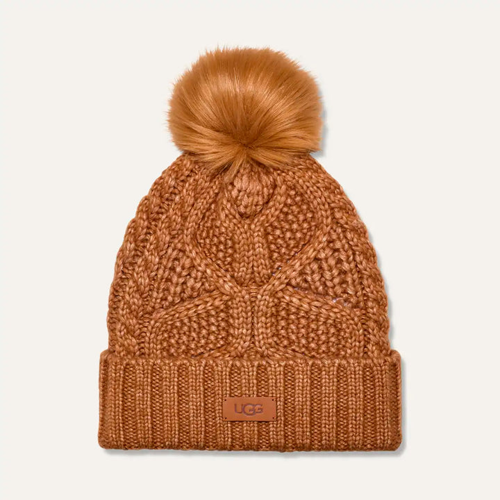 Ugg: W Cable Beanie with Pom in Chestnut