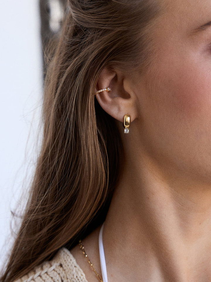 Baublebar: Kourtney Huggie Earrings in Clear