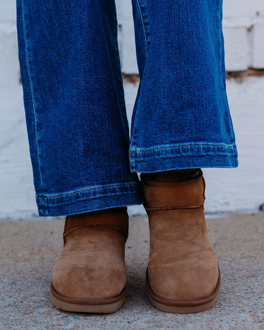 Ugg: Classic Ultra Mini Boot in Chestnut