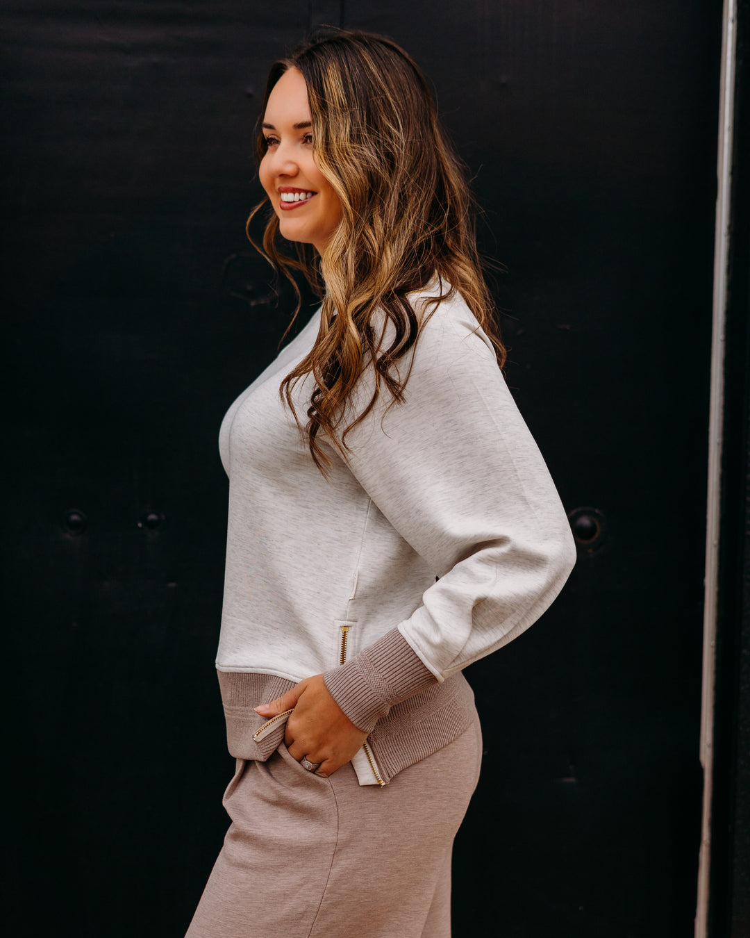 Varley: Loxley Raglan Boyfriend Sweat in Ivory Marl/ Taupe Marl