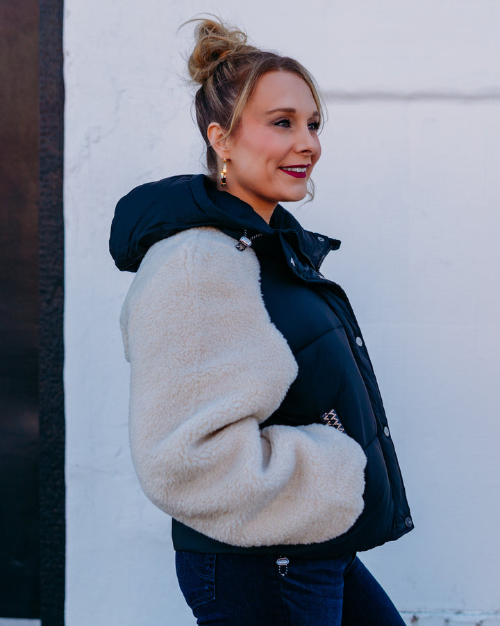 Ugg: W Mkay Uggbraid Puffer Jacket in Black/Cream (1171466-CSD)