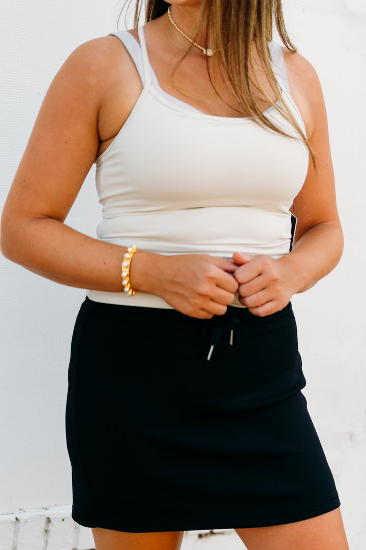 Spanx: AirEssentials Mini Skort in Very Black 50661R