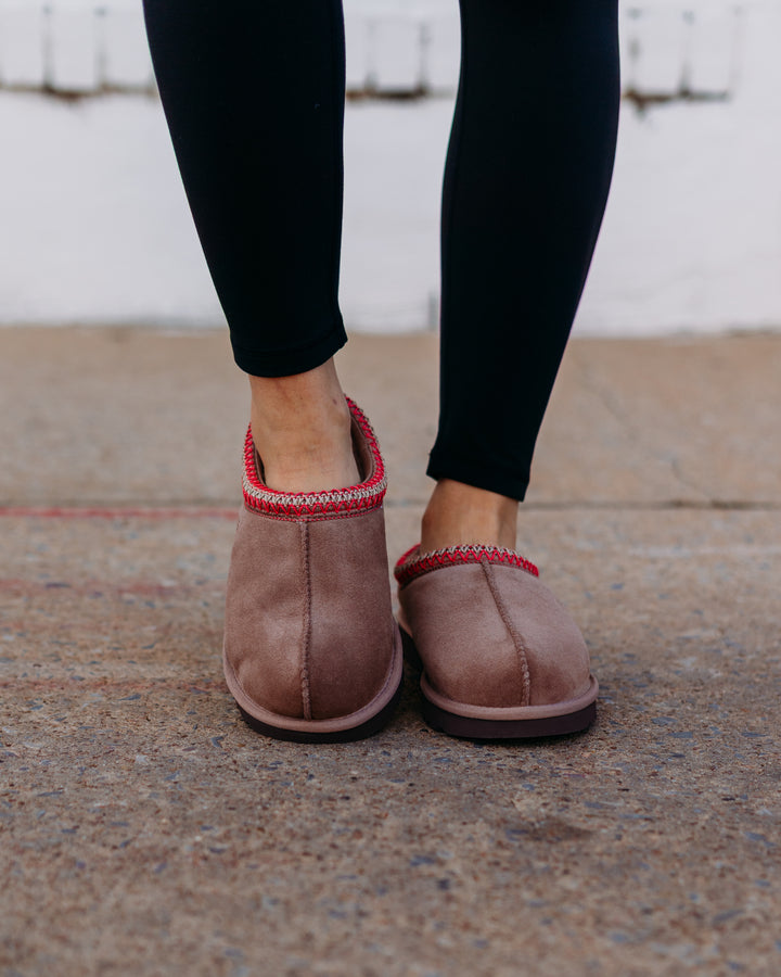 UGG: Tasman II in Rocky Oak