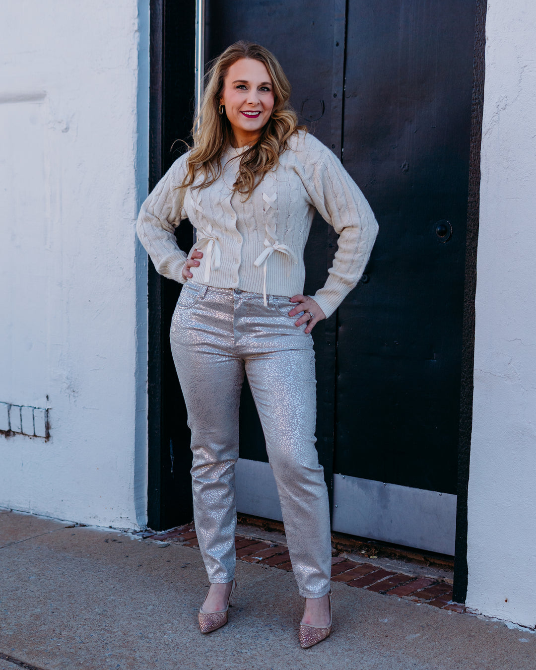 Kut: Charlize High Rise Cigarette Leg W/ Clean Hem in Cream/Silver