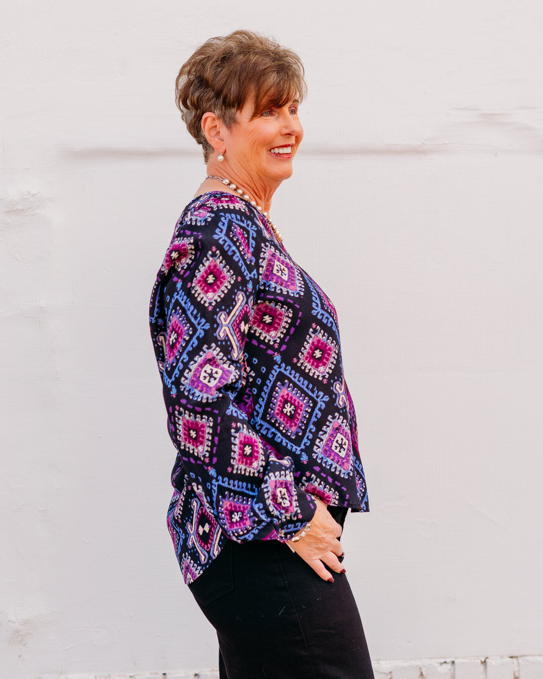 Karen Kane: Long Sleeve Scoop Neck Blouse in Print
