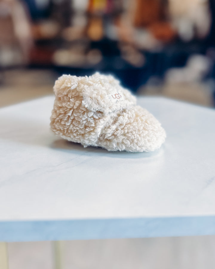 UGG: Kids Bixbee in Natural Curly Faux Fur