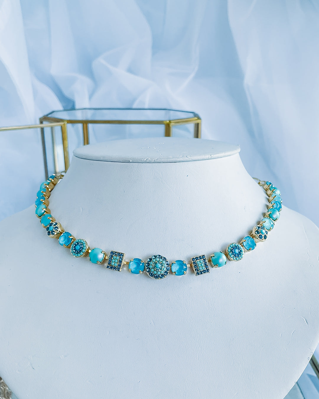 Mariana: "Crystal Blue" N-3161-M6009-YG