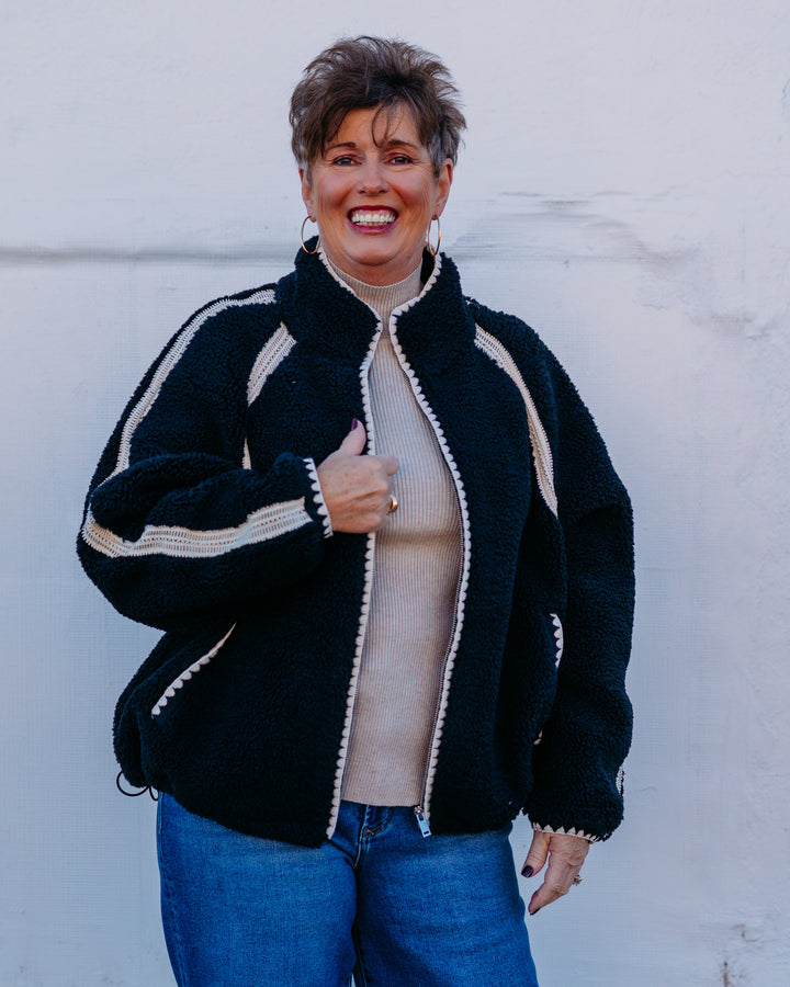 UGG: Nikia Crochet Uggfluff Jacket in Black (1161670)