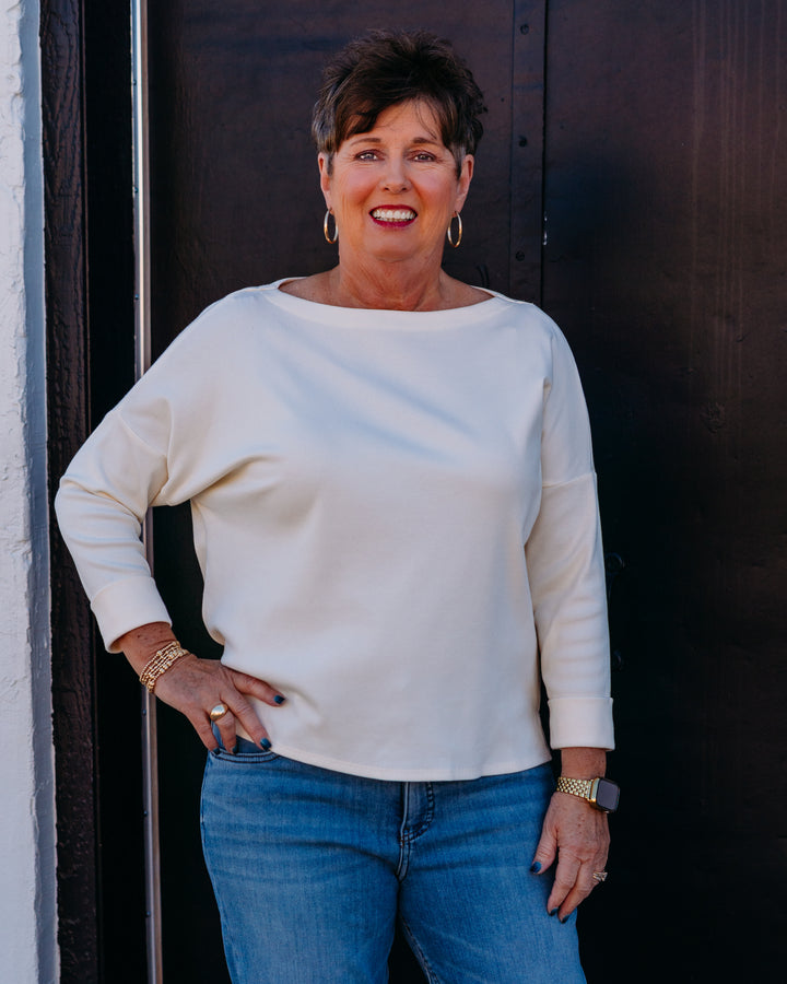 Karen Kane: Ribbed Boatneck Top in Cream (2L47923)