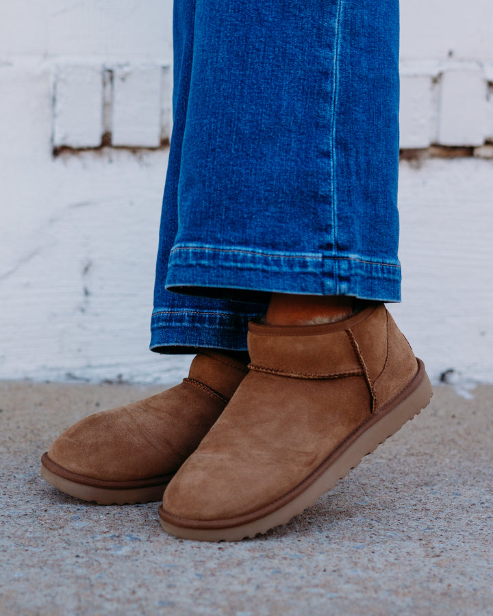 Ugg: Classic Ultra Mini Boot in Chestnut