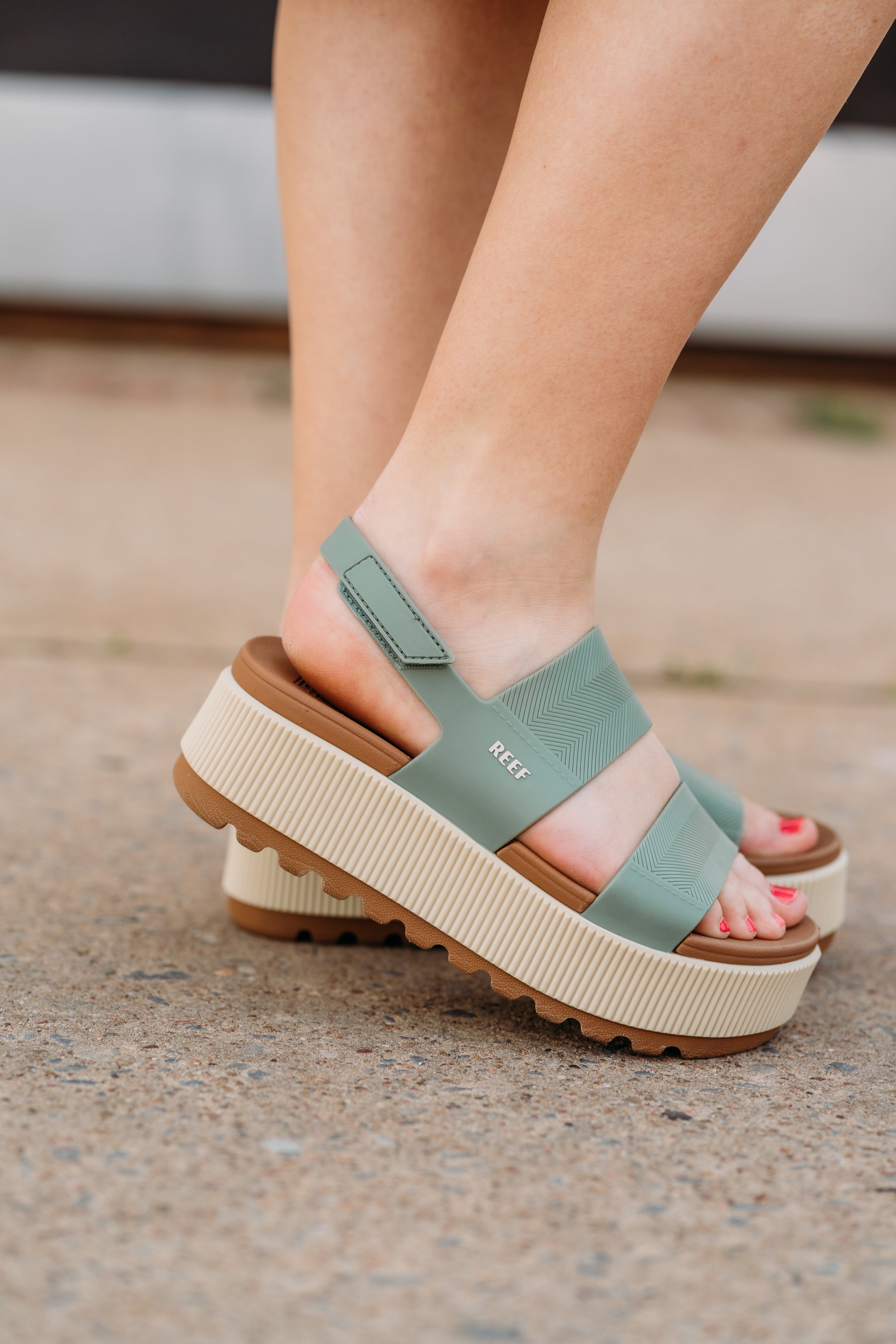 REEF◆ WATER VISTA HIGHER - FROSTY Womens Reef Water Vista Higher Sandal - Frosty | Journeys