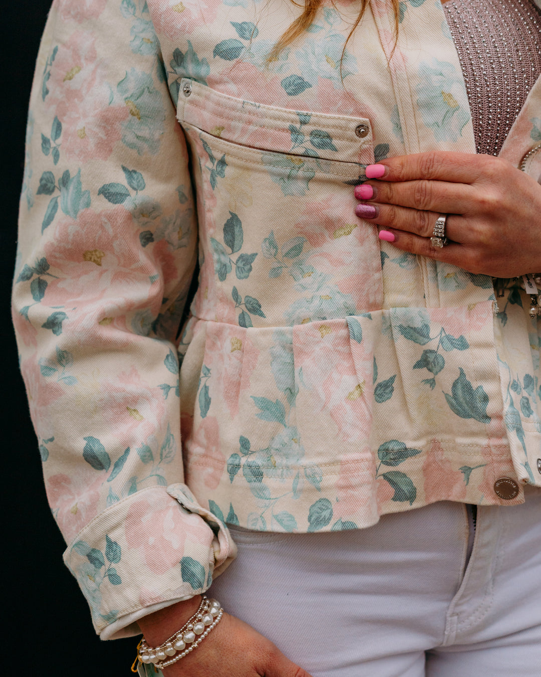 Steve Madden: Sloan Jacket In Floral in Peach Beige (SA04453) - The Vogue Boutique