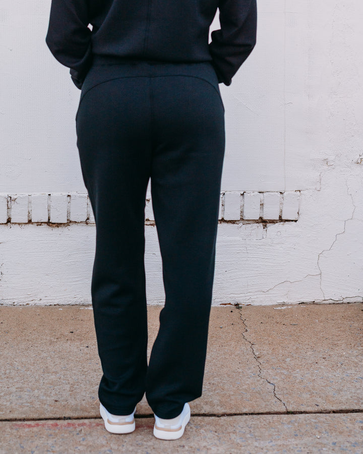 Spanx: AE Straight Leg Pant in Very Black (21793R) - The Vogue Boutique