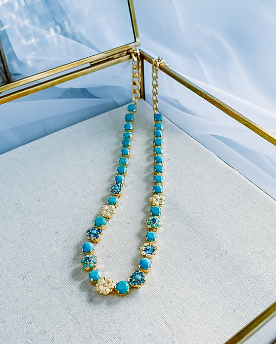Mariana: "Crystal Blue" N-3028/2-6009-YG