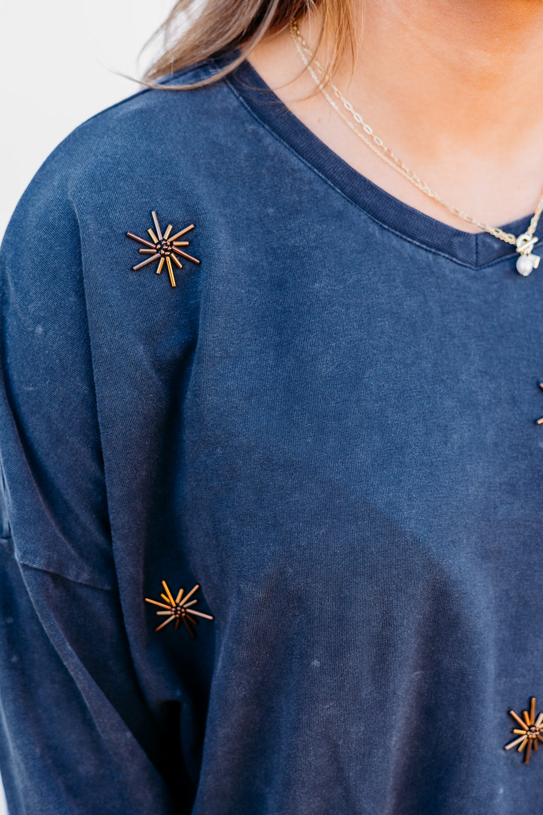 Charlie B: Beaded Vintage Wash V-Neck Knit Top in Charcoal