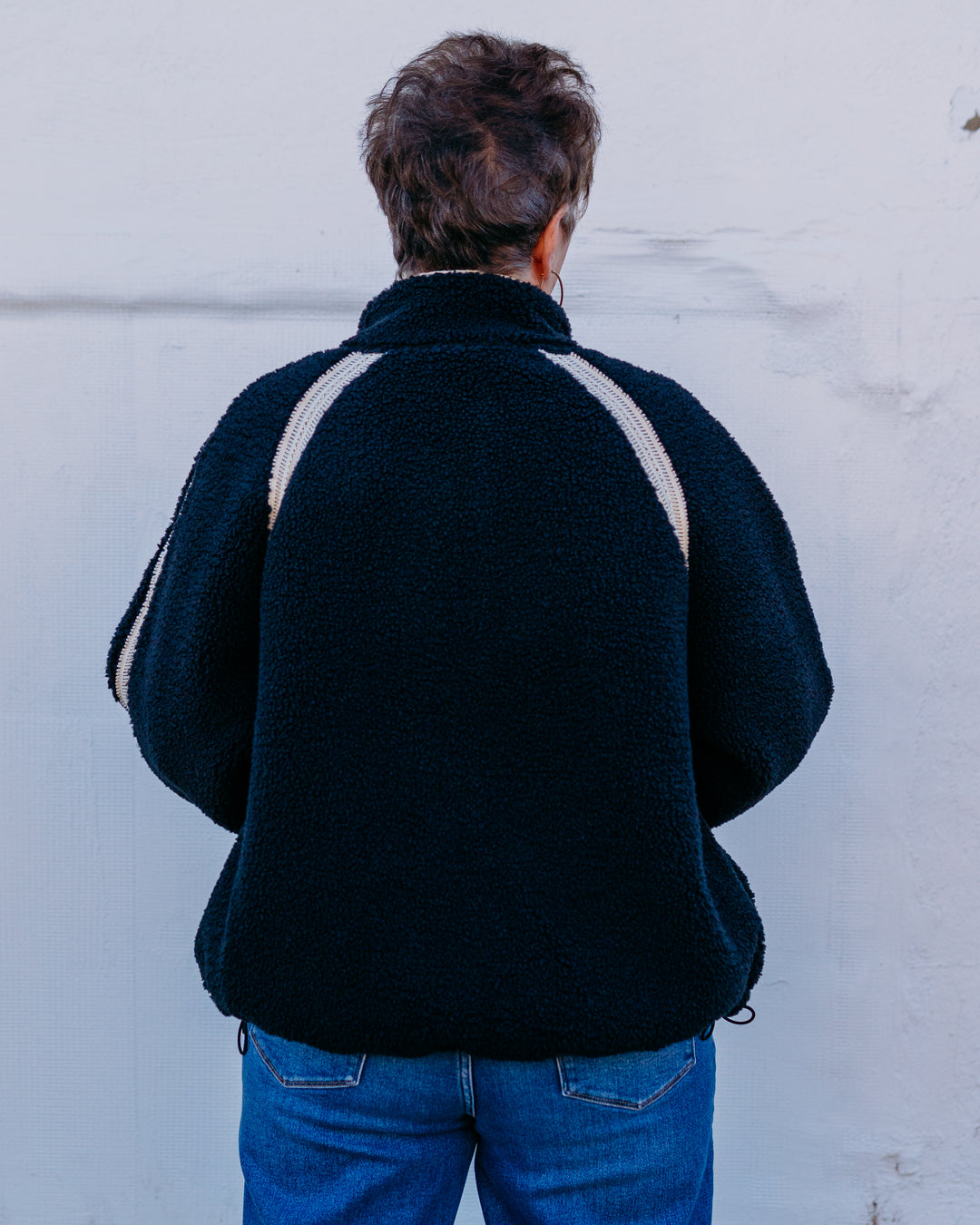 UGG: Nikia Crochet Uggfluff Jacket in Black (1161670)