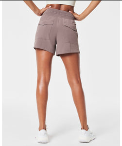 Spanx: Out of Office Short in Smoke