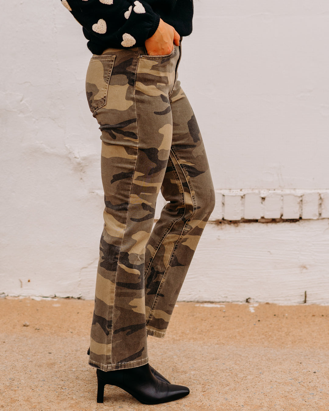 Kut: Kelsey High Rise Ankle Flare in Olive