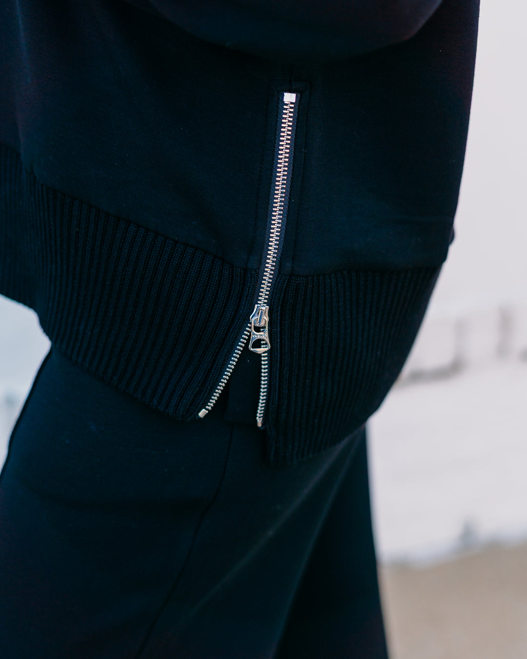 Varley: Barker High Neck Sweat in Black
