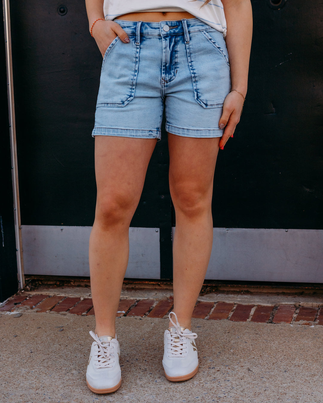 Dear John: Julian Jeans Shorts in French Cloud - The Vogue Boutique