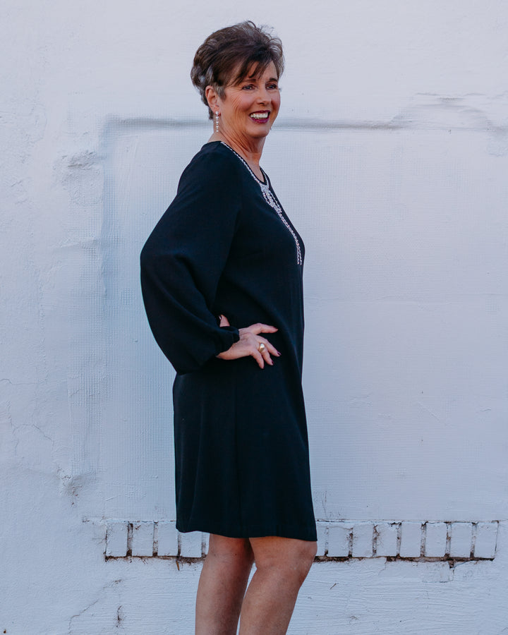 Karen Kane: Embellished Bow Shift Dress in Black (4L90210)