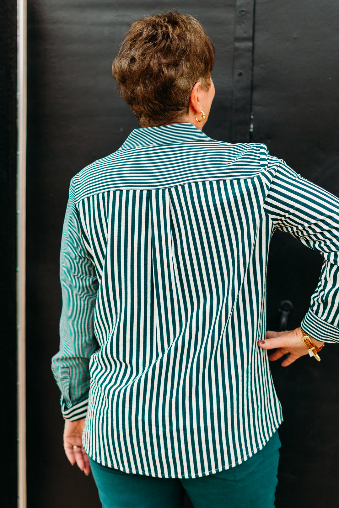 Multiples:  (Sun Stone) Turn-Up Cuff Long Sleeve Hi-Lo Shirt in Deep Green(M35609BM)
