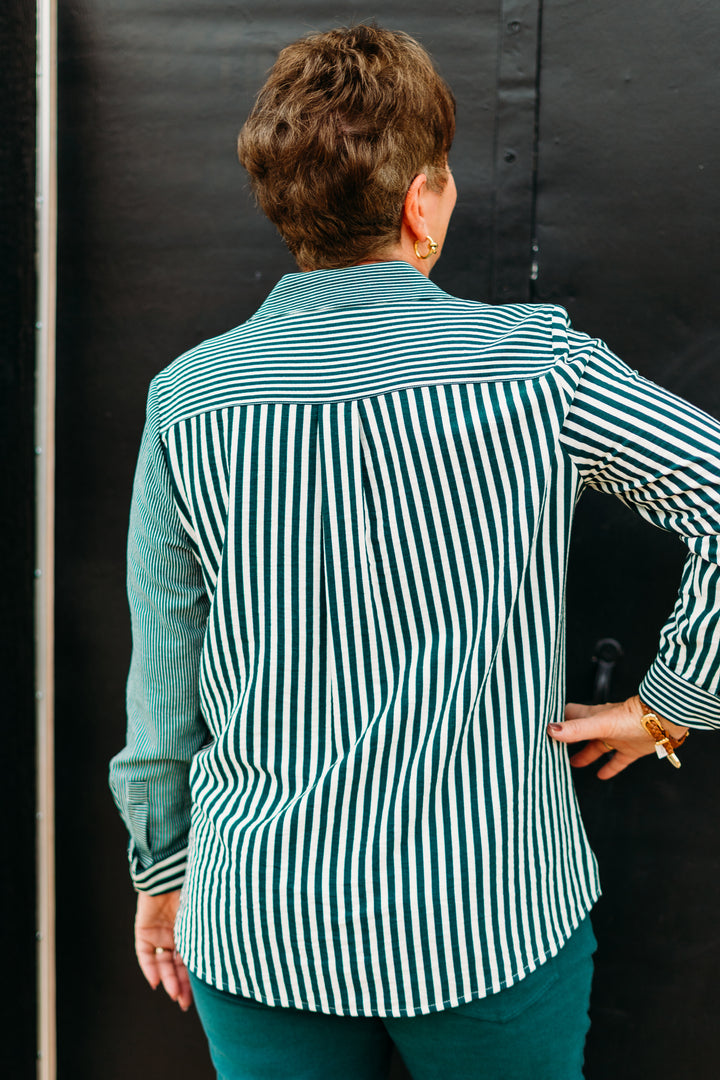 Multiples:  (Sun Stone) Turn-Up Cuff Long Sleeve Hi-Lo Shirt in Deep Green(M35609BM)