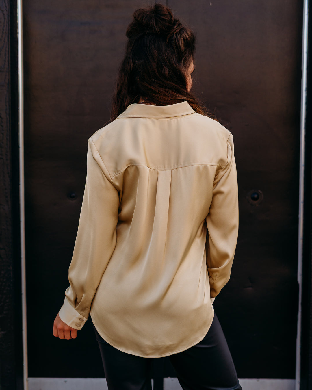 Liverpool: Long Sleeve Button Front Woven Shirt in Pale Gold