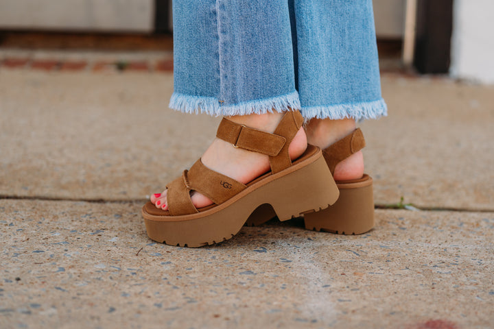 Ugg: W New Heights Ankle Strap Heel Sandal in Chestnut