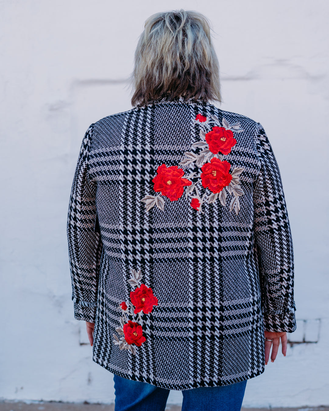 John Mark: Plaid Tweed Coat With Fringe in White/Black J45655JM